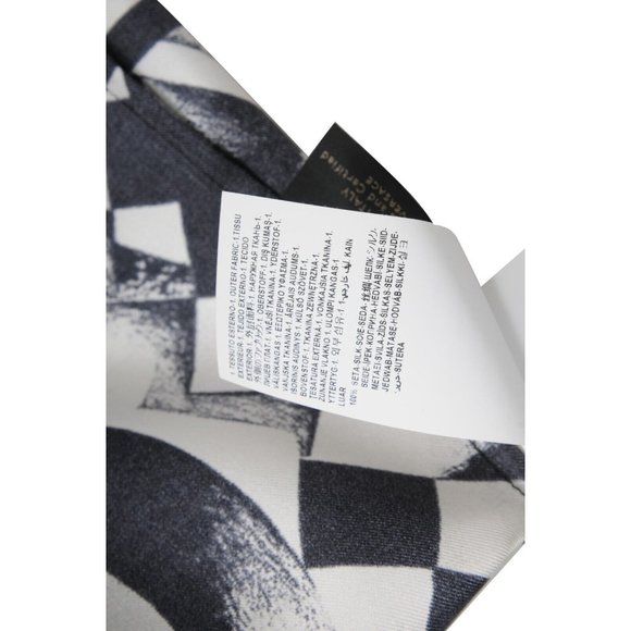 Verscae Mens Button Down Size Shirt 40 15 3/4 Black White Silk Medusa Print - Picture 9 of 11